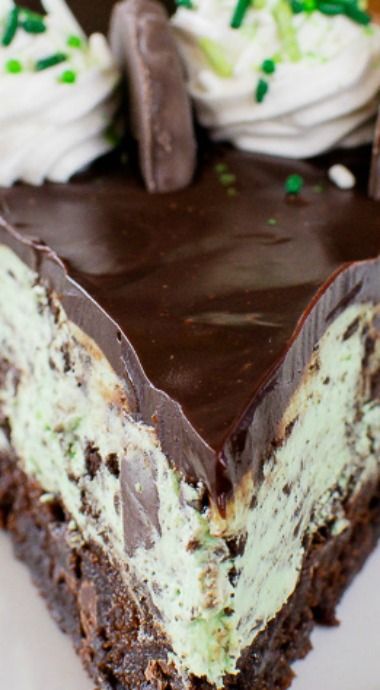 Thin-Mint-Cheesecake-Brownie -Cake